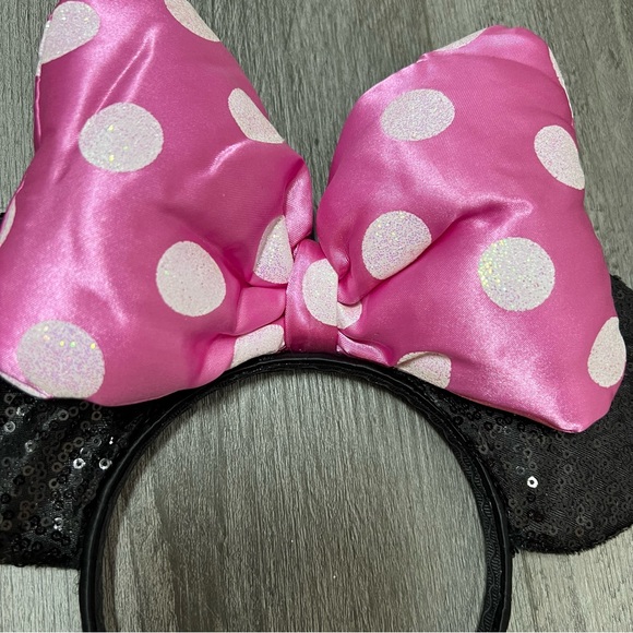 Disney Minnie Mouse pink polkadot headband/ OS - Picture 3 of 8